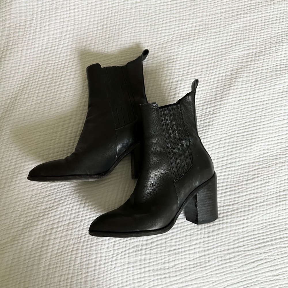 Marc Fisher Alisa Leather Boots